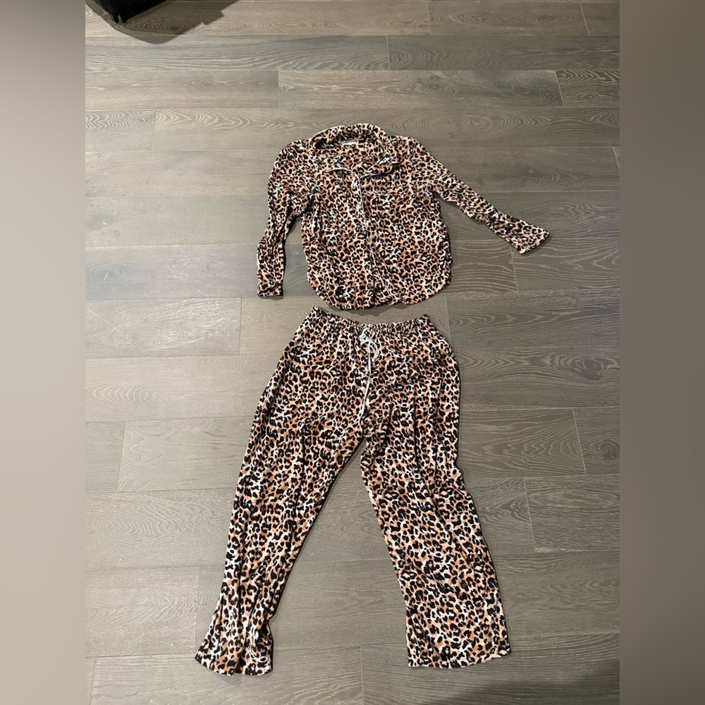 Anne Klein Leopard Print Pajamas